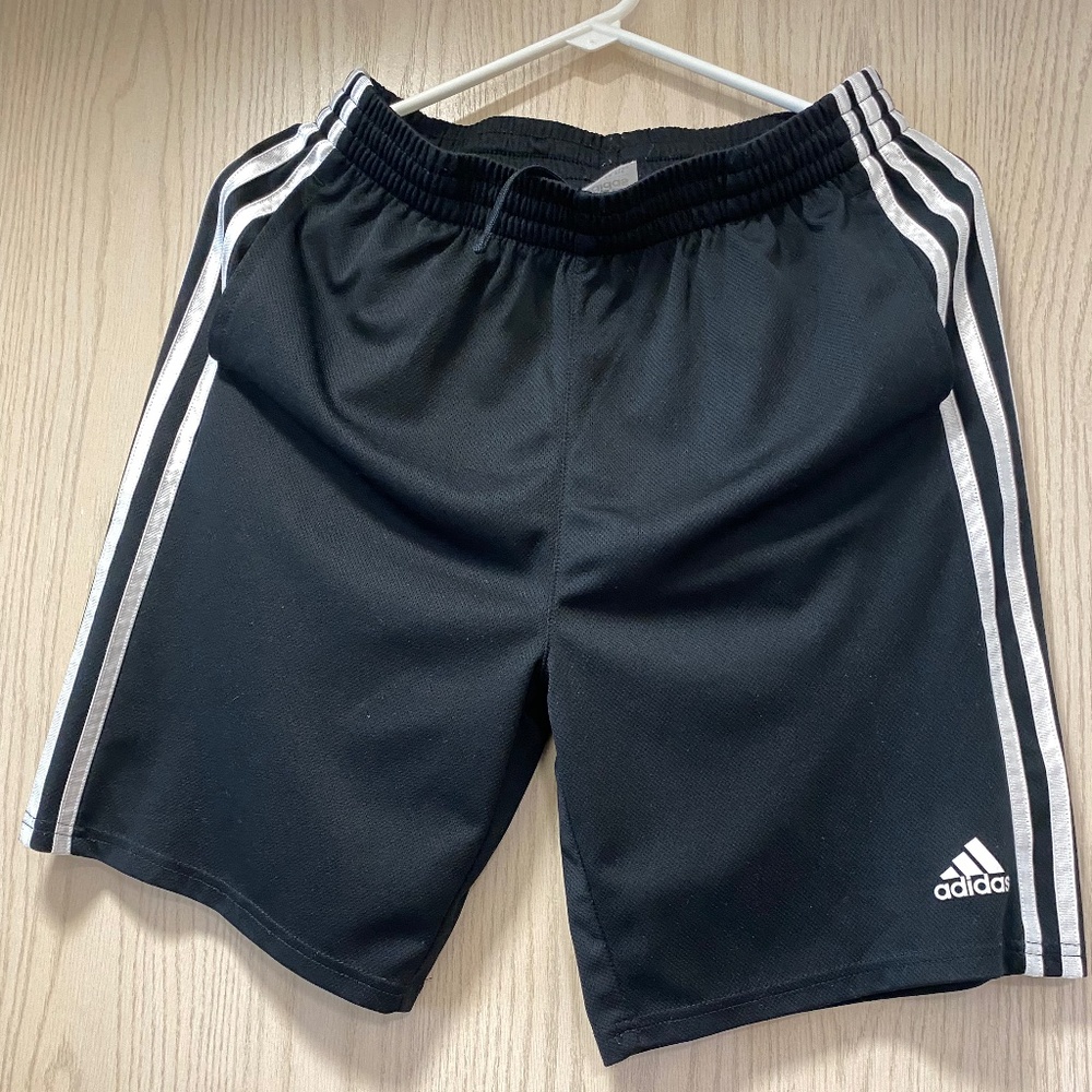 Adidas Black Size XL  Youth Shorts